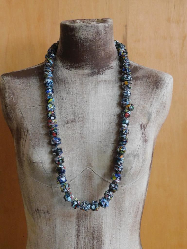 BLACK CANDY BLASS BEADS NECKLACE ROCK STONE LAPIDARY SPECIMEN: BLACK CANDY BLASS BEADS NECKLACE ROCK STONE LAPIDARY SPECIMEN