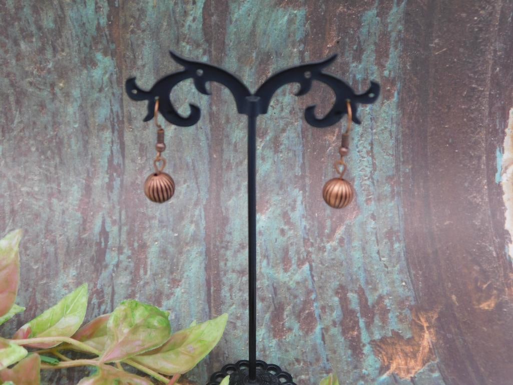 Pair of Bronze-Tone Drop Earrings: Pair of Bronze-Tone Drop Earrings