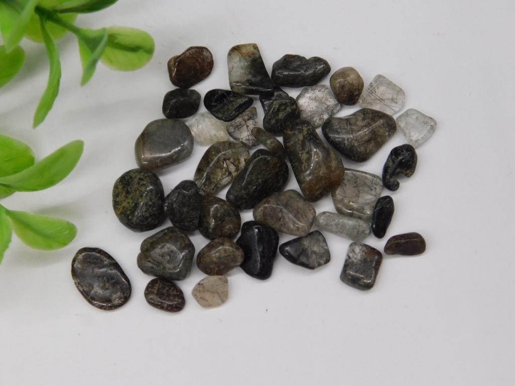 12 Grams of Black Quartz Gemstones Rock Stone Lapidary Specimen: 12 Grams of Black Quartz Gemstones Rock Stone Lapidary Specimen