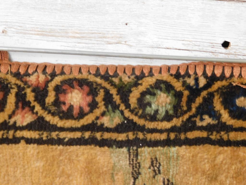 Decorative Rug Featuring the Sphinx and Pyramids - 3