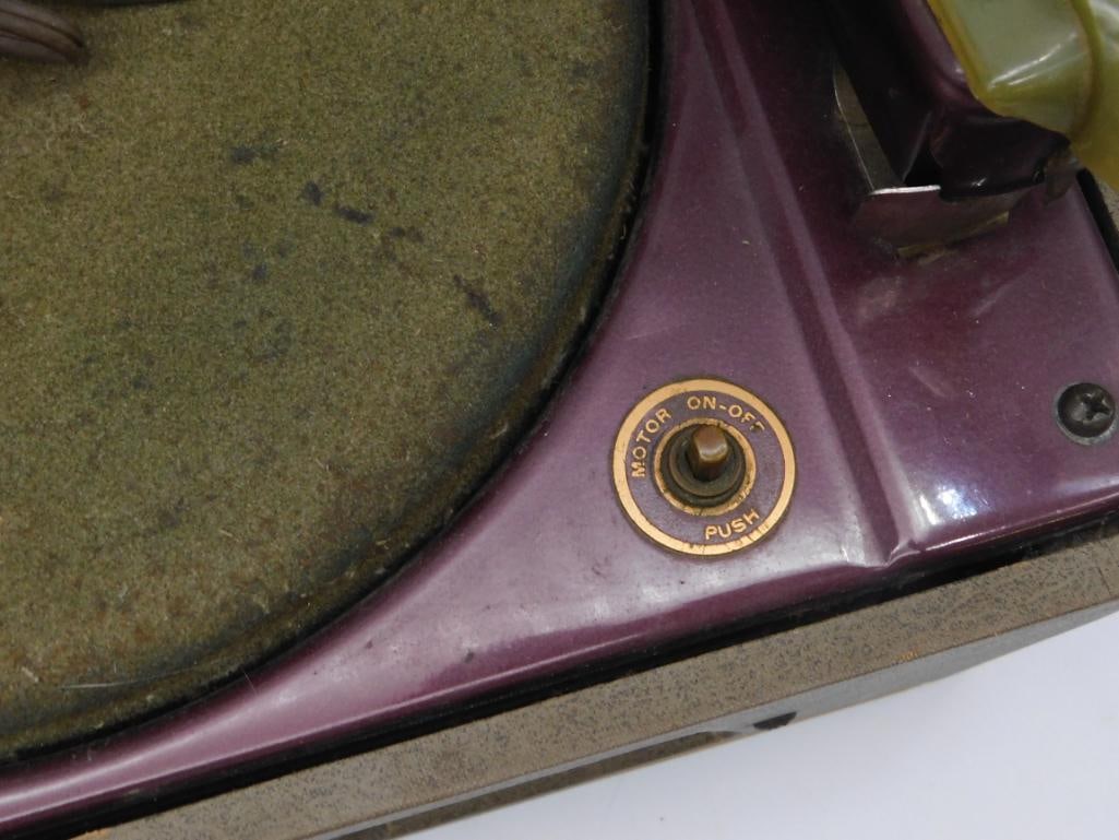 Vintage Portable Record Player in Case - 2