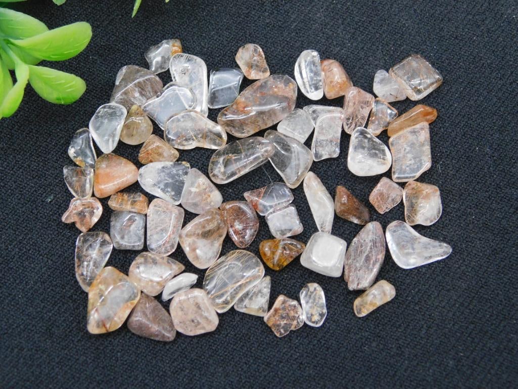 20 Grams of Red Quartz Gemstones Rock Stone Lapidary Specimen: 20 Grams of Red Quartz Gemstones Rock Stone Lapidary Specimen