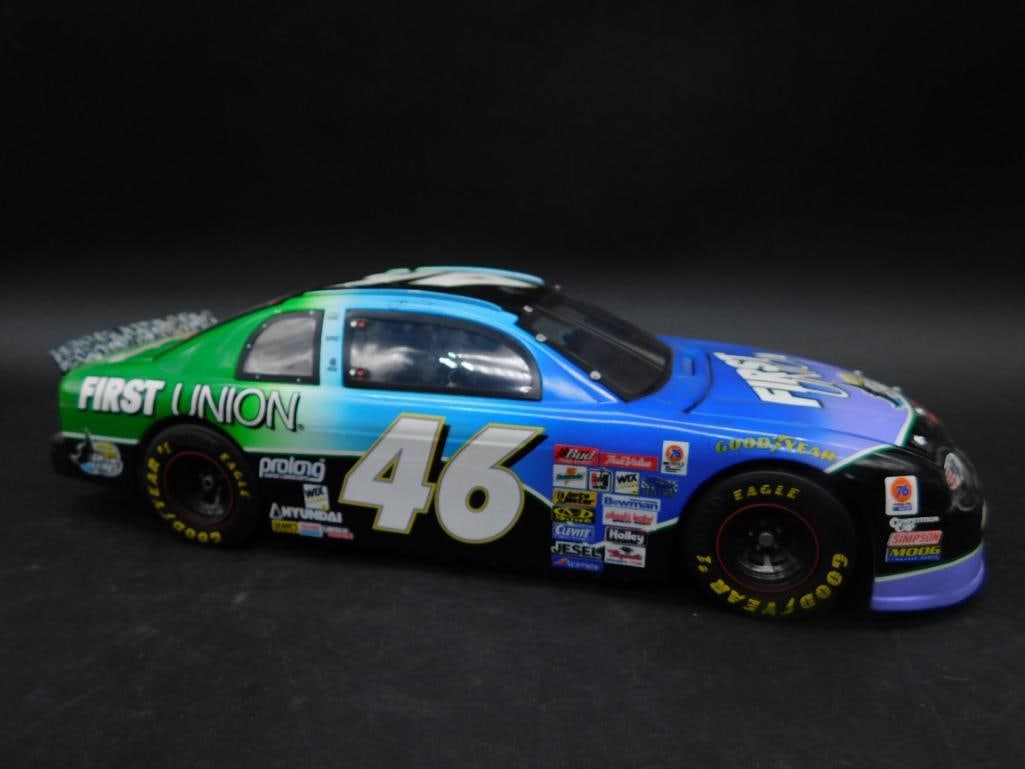 Revell 1998 No. 46 First Union Diecast Car Model (1 of 5)
