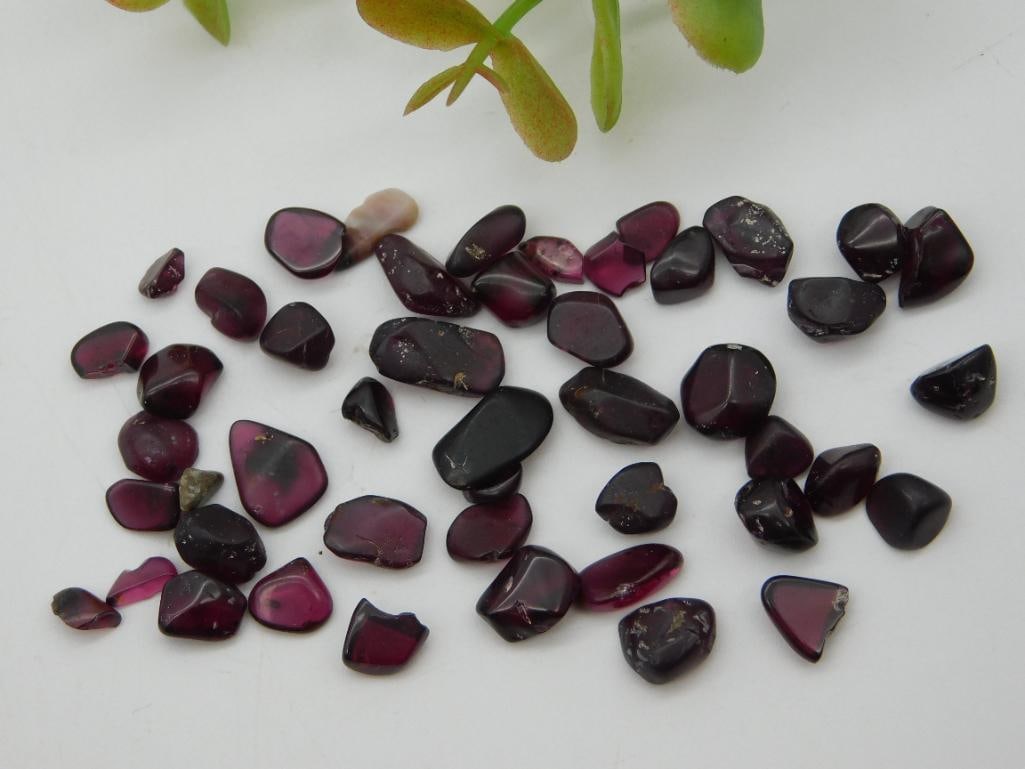 GARNET ROCK STONE LAPIDARY SPECIMEN: GARNET ROCK STONE LAPIDARY SPECIMEN