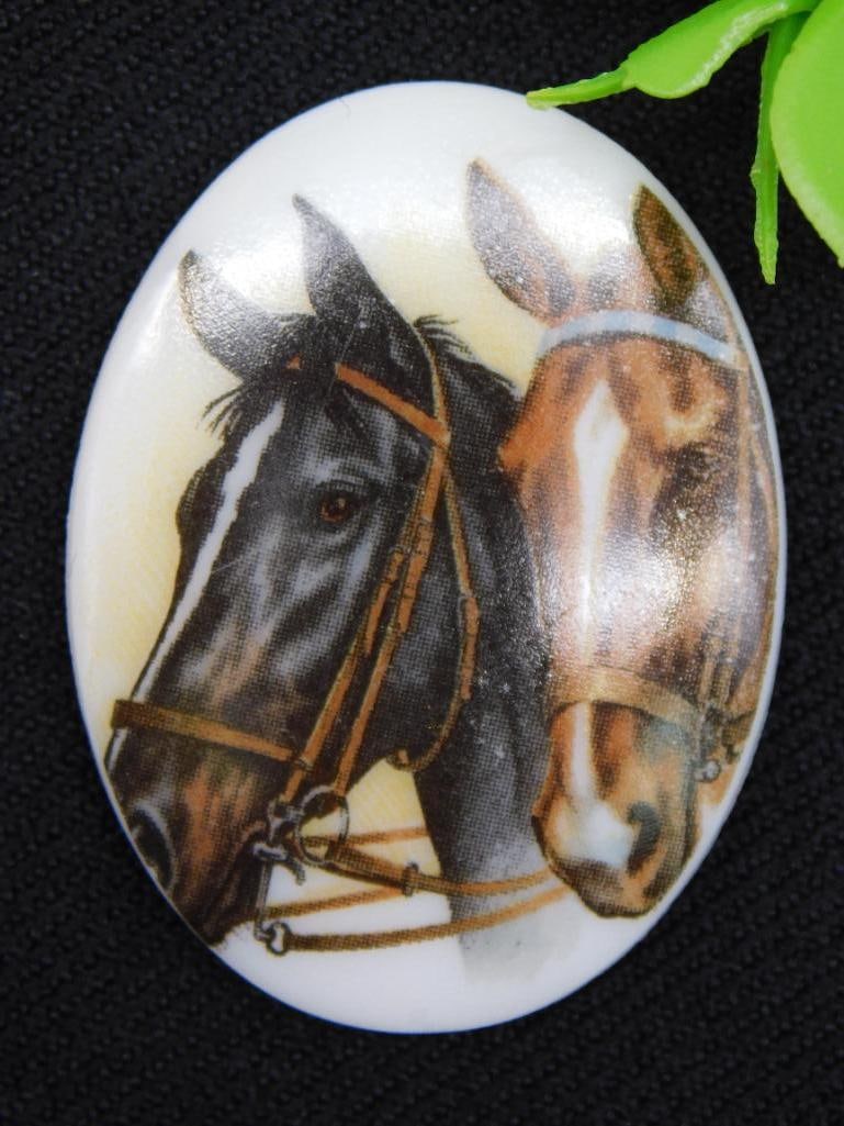 HORSE CABOCHON ROCK STONE LAPIDARY SPECIMEN: HORSE CABOCHON ROCK STONE LAPIDARY SPECIMEN