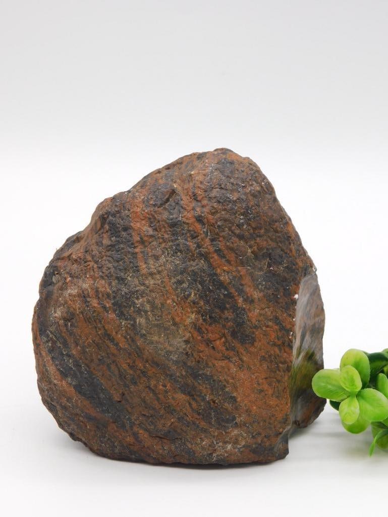 2 POUND GOLDEN SHEEN OBSIDIAN ROCK STONE LAPIDARY SPECIMEN: 2 POUND GOLDEN SHEEN OBSIDIAN ROCK STONE LAPIDARY SPECIMEN