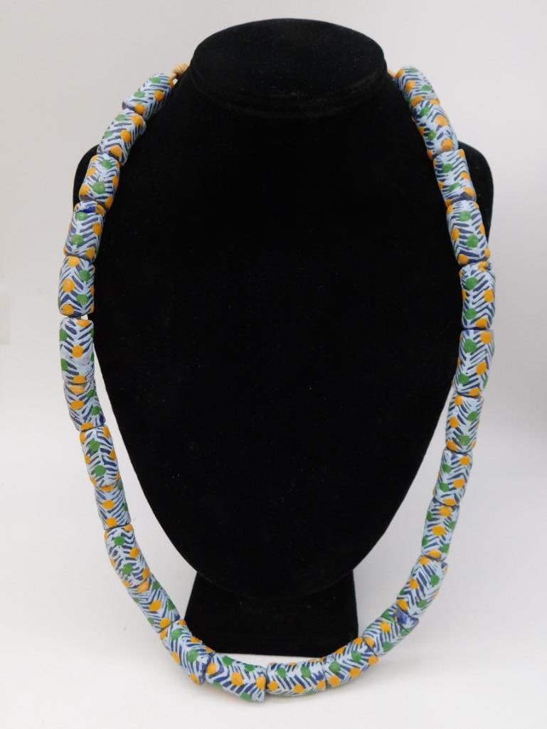 AFRICAN TRADE BEADS ROCK STONE LAPIDARY SPECIMEN: AFRICAN TRADE BEADS ROCK STONE LAPIDARY SPECIMEN