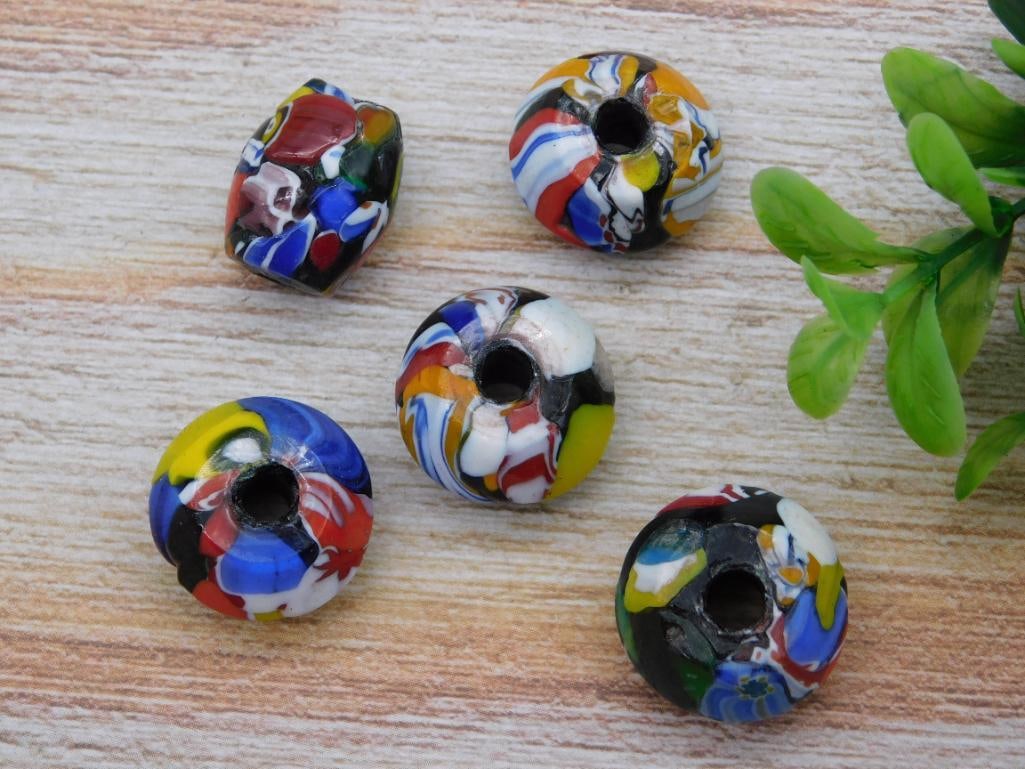 BLACK CANDY SPECKLED GLASS BEADS ROCK STONE LAPIDARY SPECIMEN: BLACK CANDY SPECKLED GLASS BEADS ROCK STONE LAPIDARY SPECIMEN