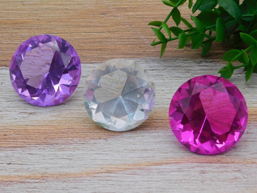 DISPLAY DIAMONDS ROCK STONE LAPIDARY SPECIMEN: DISPLAY DIAMONDS ROCK STONE LAPIDARY SPECIMEN