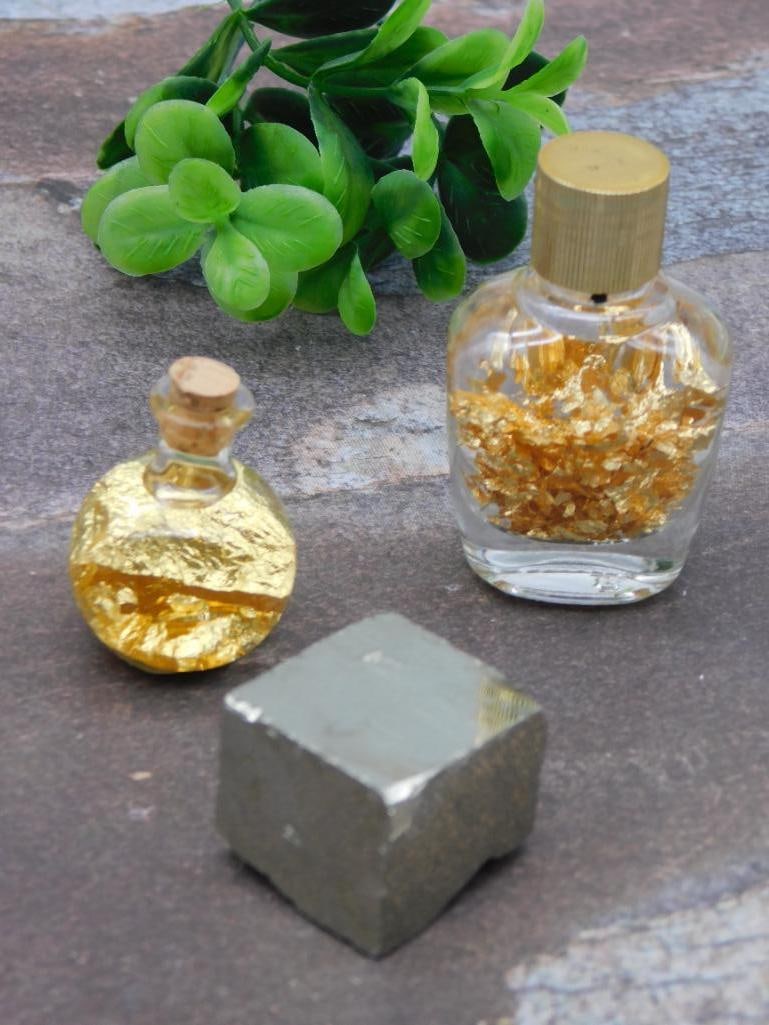 MIXED LOT ROCK STONE LAPIDARY SPECIMEN: MIXED LOT ROCK STONE LAPIDARY SPECIMEN