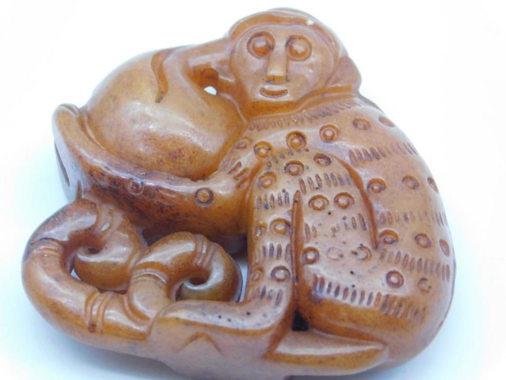 CARVED JADE ROCK STONE LAPIDARY SPECIMEN: CARVED JADE ROCK STONE LAPIDARY SPECIMEN