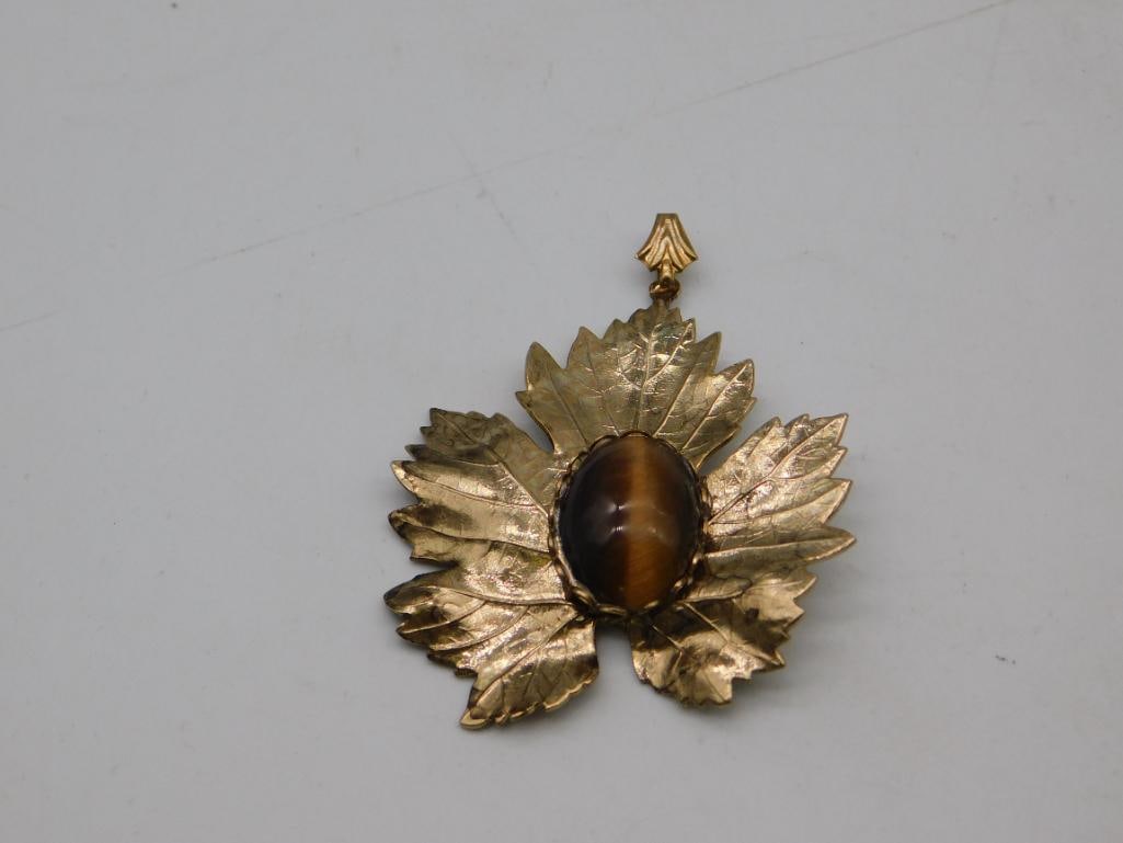 GENUINE STONE LEAF PENDANT ROCK STONE LAPIDARY SPECIMEN: GENUINE STONE LEAF PENDANT ROCK STONE LAPIDARY SPECIMEN