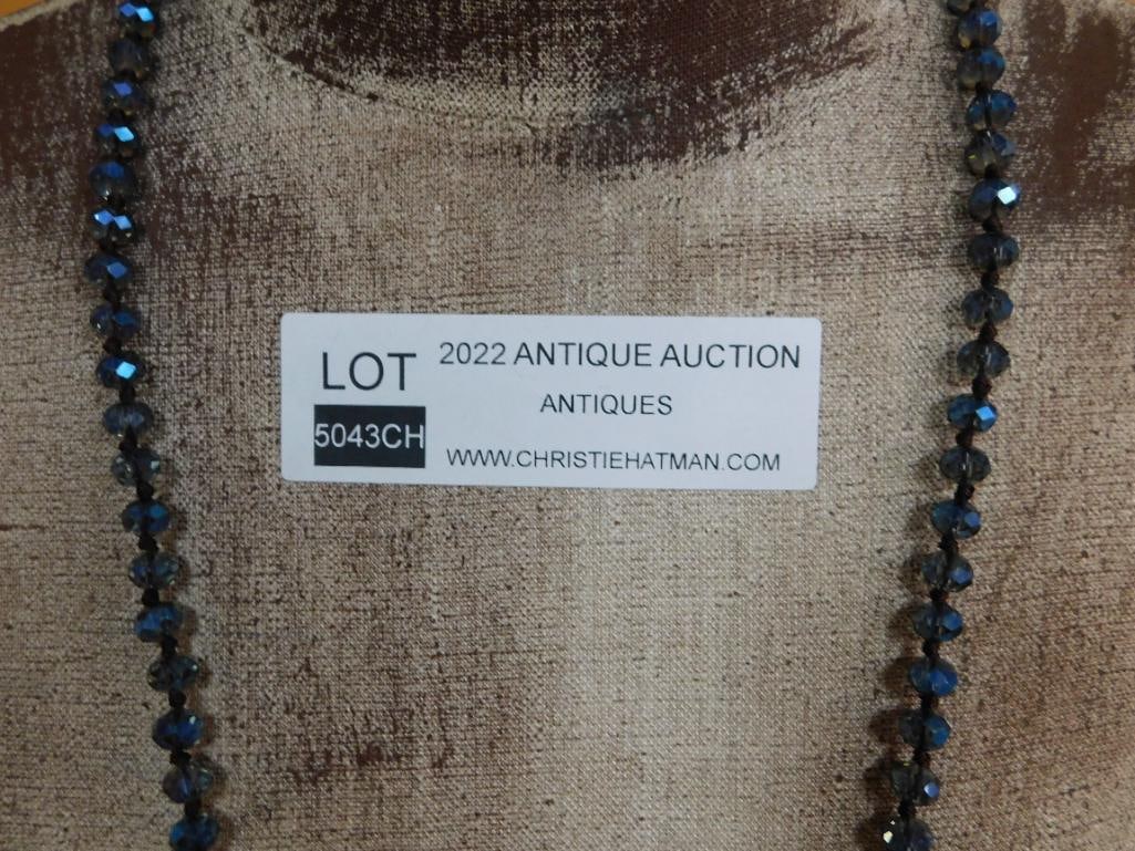 GEODE SLICE PENDANT ON SPARKLE BEAD NECKLACE - 3