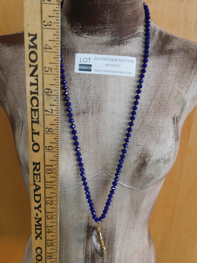GEODE SLICE PENDANT ON SPARKLE BEAD NECKLACE - 2