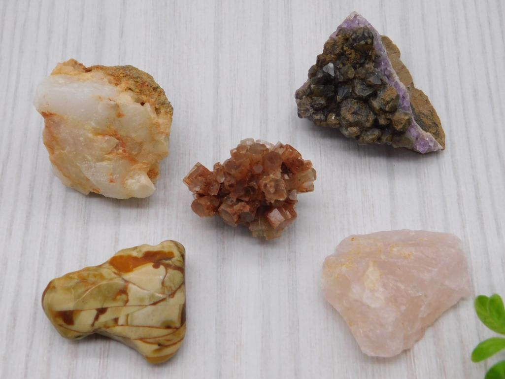 MIXED STONE LOT ROCK STONE LAPIDARY SPECIMEN (1 of 2)