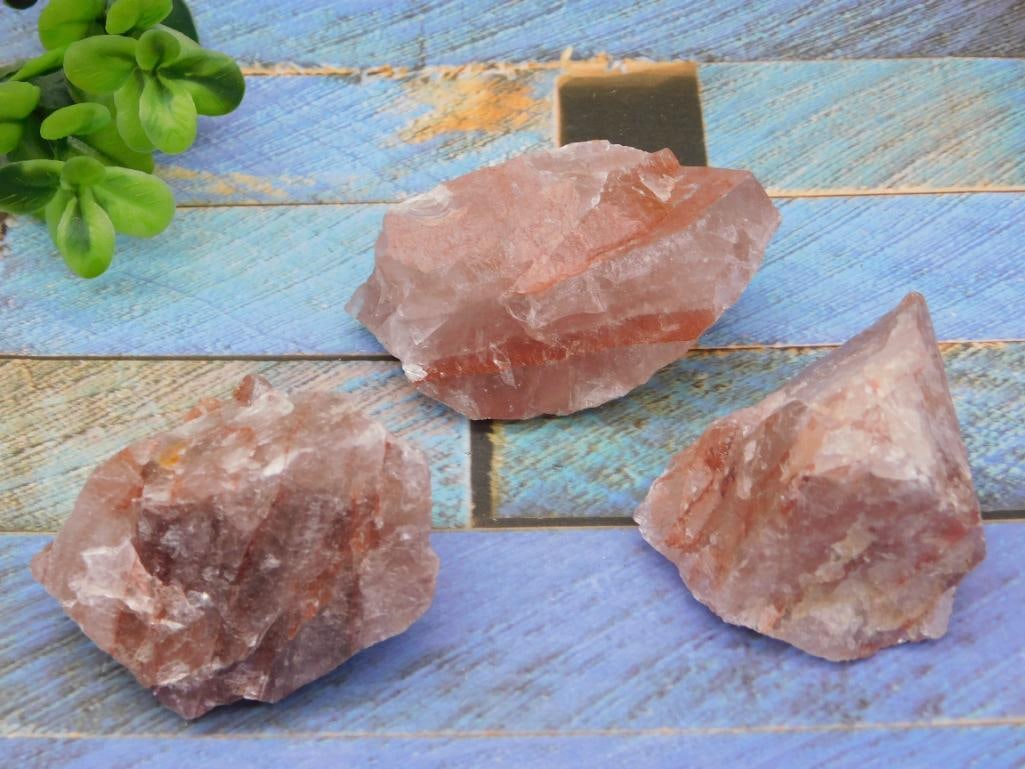 STRAWBERRY QUARTZ ROCK STONE LAPIDARY SPECIMEN: STRAWBERRY QUARTZ ROCK STONE LAPIDARY SPECIMEN