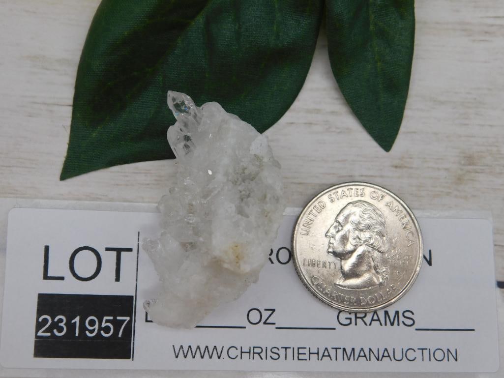 QUARTZ ROCK STONE LAPIDARY SPECIMEN - 2