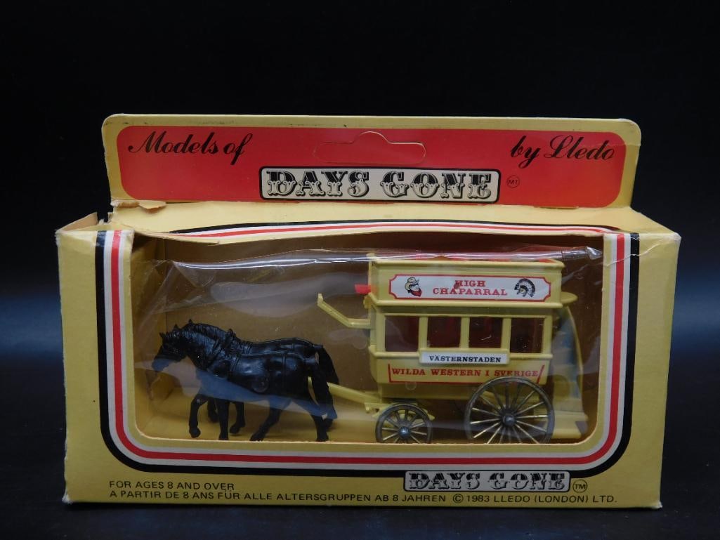 DAYS GONE HIGH CHAPARRAL HORSE DRAWN CARRIAGE TOY: DAYS GONE HIGH CHAPARRAL HORSE DRAWN CARRIAGE TOY