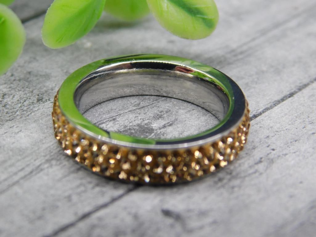 STONE RING ROCK STONE LAPIDARY SPECIMEN (1 of 2)