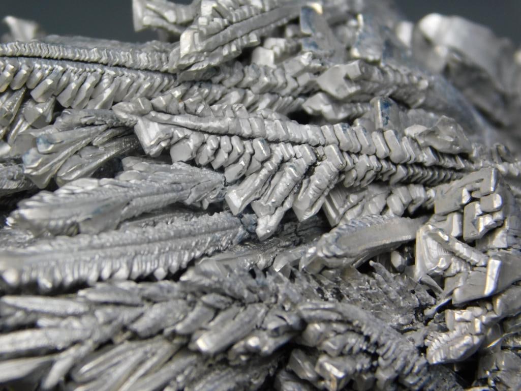 FEATHER PATTERN MAGNESIUM ROCK STONE LAPIDARY SPECIMEN - 3