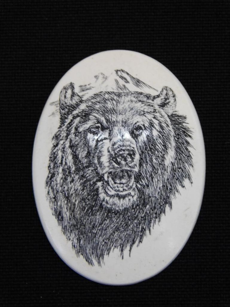 SCRIMSHAW CABOCHON ROCK STONE LAPIDARY SPECIMEN: SCRIMSHAW CABOCHON ROCK STONE LAPIDARY SPECIMEN