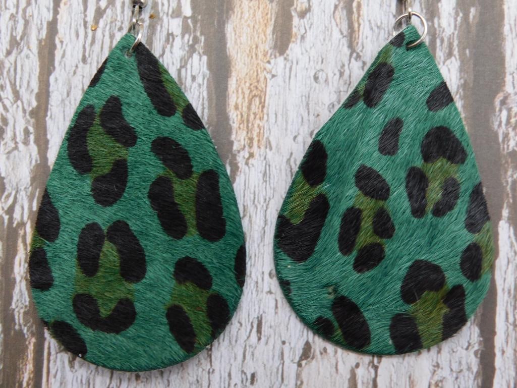 LEOPARD PRINT EARRINGS: LEOPARD PRINT EARRINGS
