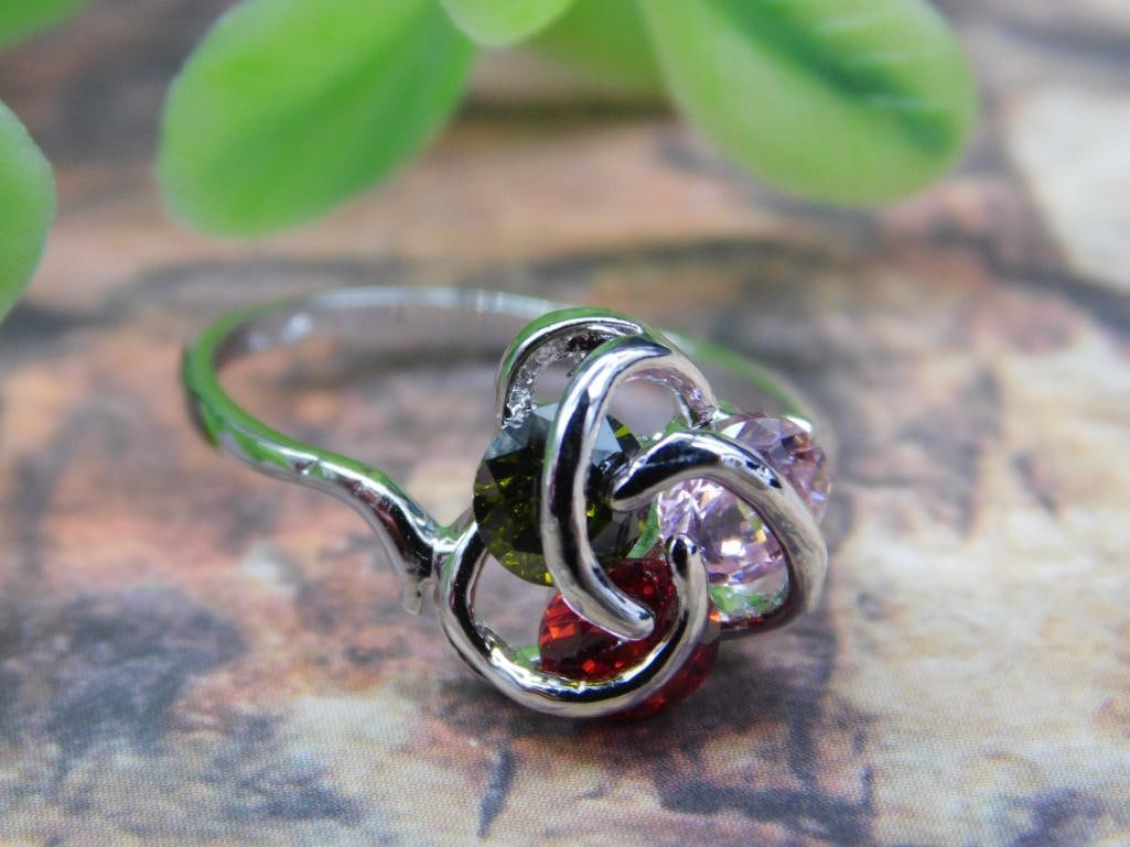 STONE RING ROCK STONE LAPIDARY SPECIMEN: STONE RING ROCK STONE LAPIDARY SPECIMEN