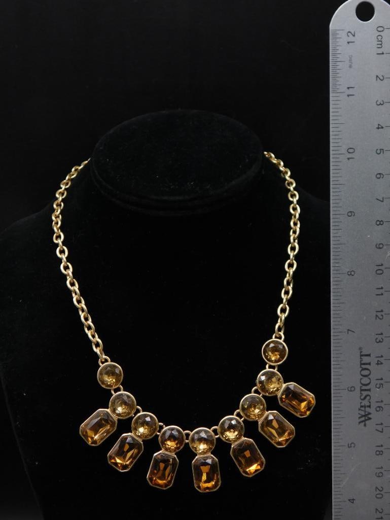 AMBER COLORED STATEMENT NECKLACE - 2