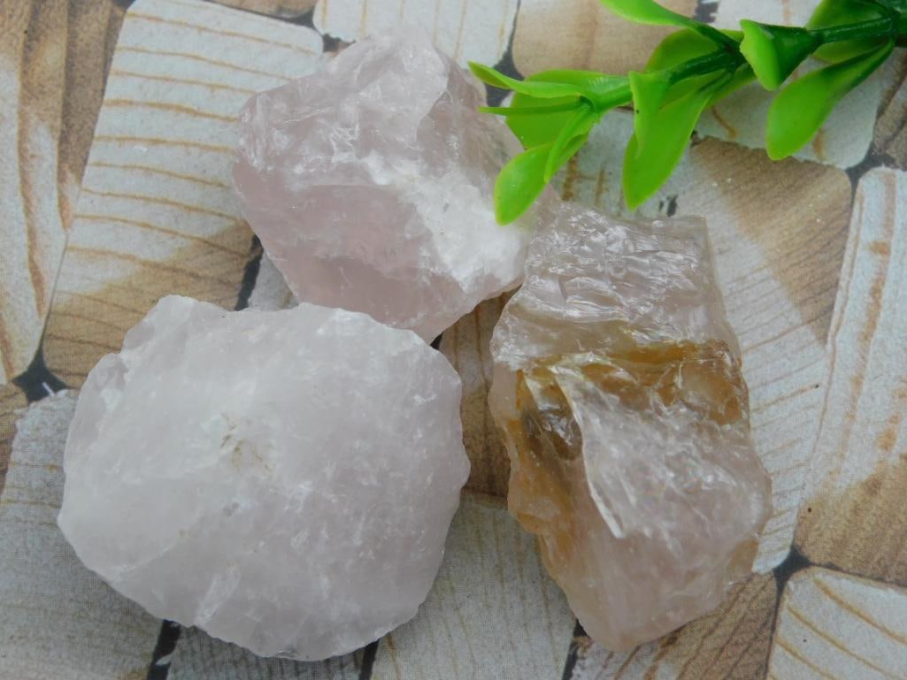 ROSE QUARTZ ROCK STONE LAPIDARY SPECIMEN: ROSE QUARTZ ROCK STONE LAPIDARY SPECIMEN