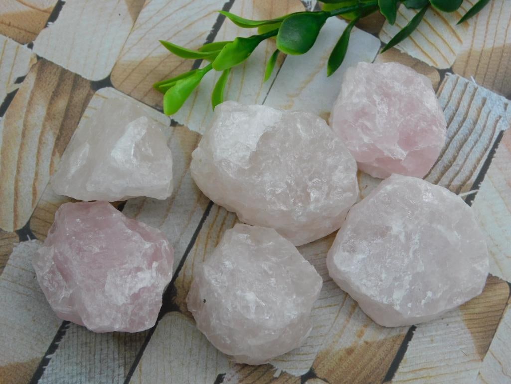 ROSE QUARTZ ROCK STONE LAPIDARY SPECIMEN: ROSE QUARTZ ROCK STONE LAPIDARY SPECIMEN