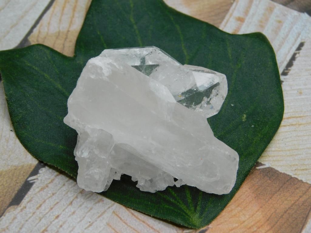 QUARTZ ROCK STONE LAPIDARY SPECIMEN (1 of 2)