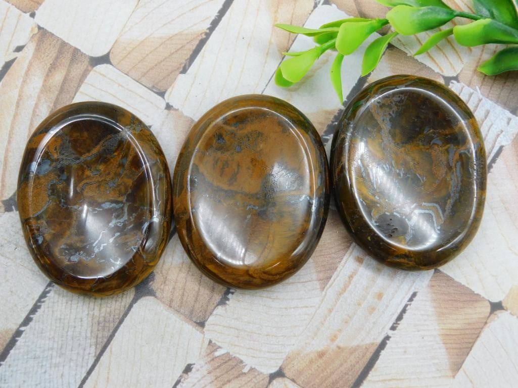 WORRY STONES ROCK STONE LAPIDARY SPECIMEN: WORRY STONES ROCK STONE LAPIDARY SPECIMEN