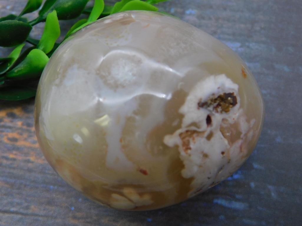 HATMANS FLOWER PETAL AGATE ROCK STONE LAPIDARY SPECIMEN: HATMANS FLOWER PETAL AGATE ROCK STONE LAPIDARY SPECIMEN