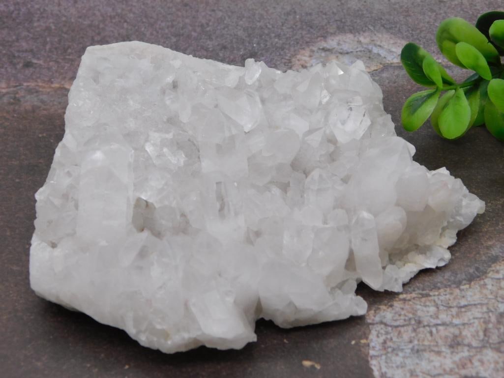 QUARTZ ROCK STONE LAPIDARY SPECIMEN (1 of 2)