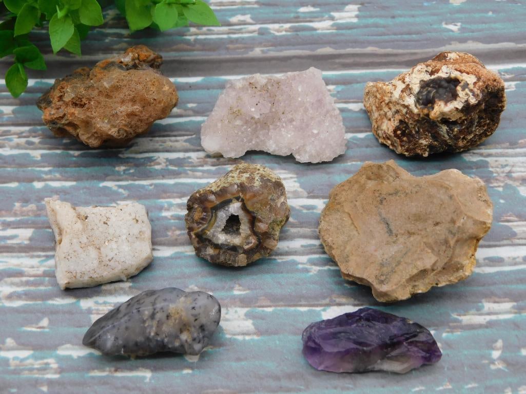 MIXED LOT ROCK STONE LAPIDARY SPECIMEN: MIXED LOT ROCK STONE LAPIDARY SPECIMEN