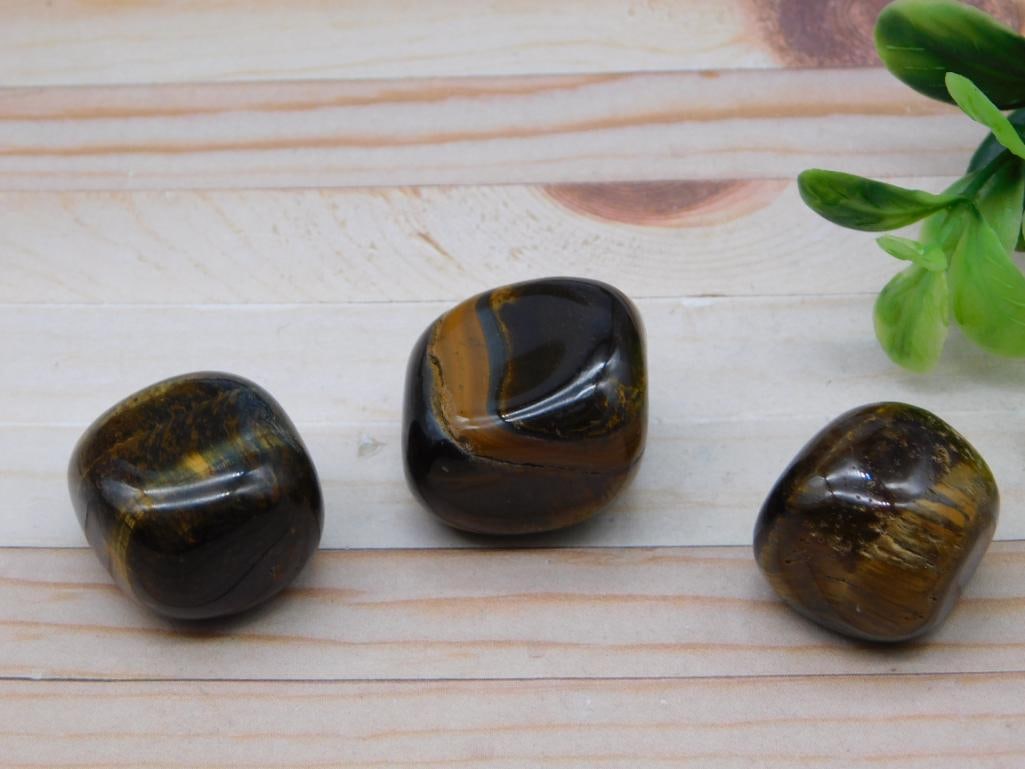 TIGER EYE ROCK STONE LAPIDARY SPECIMEN: TIGER EYE ROCK STONE LAPIDARY SPECIMEN