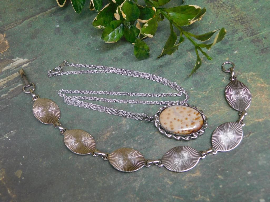 MIXED LOT ROCK STONE LAPIDARY SPECIMEN: MIXED LOT ROCK STONE LAPIDARY SPECIMEN