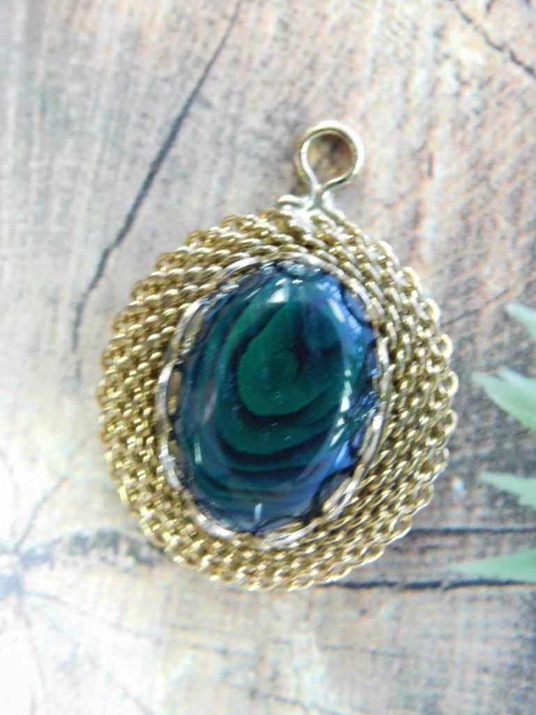 ABALONE PENDANT ROCK STONE LAPIDARY SPECIMEN (1 of 2)