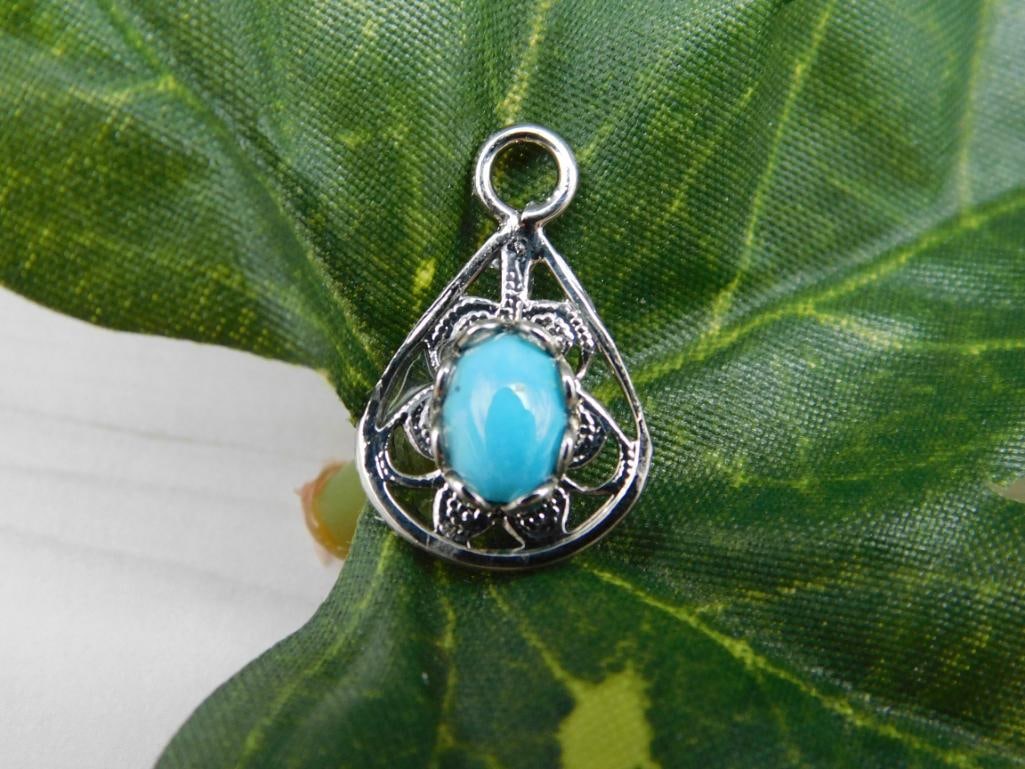 TURQUOISE PENDANT ROCK STONE LAPIDARY SPECIMEN: TURQUOISE PENDANT ROCK STONE LAPIDARY SPECIMEN