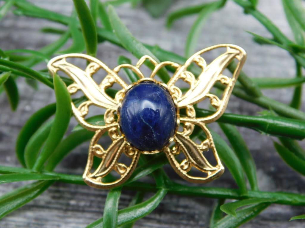 SODALITE BUTTERFLY PENDANT ROCK STONE LAPIDARY SPECIMEN (1 of 6)