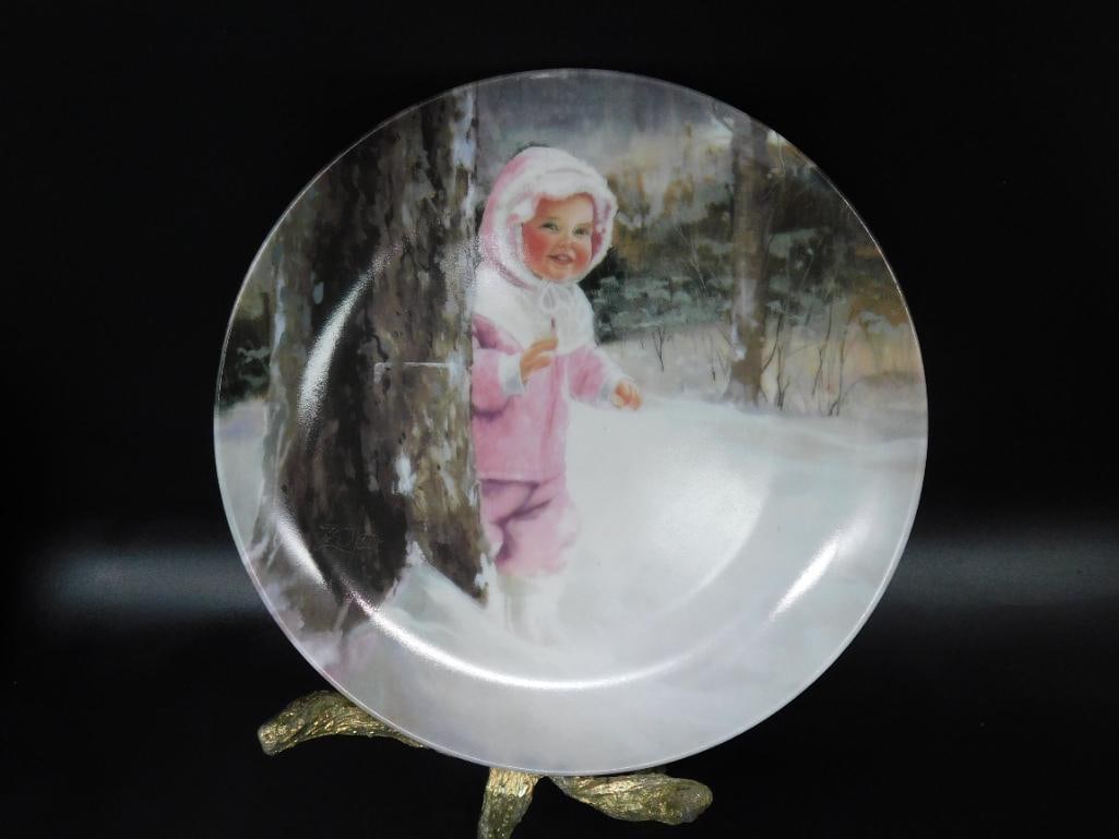 SNOWY ADVENTURE PLATE VINTAGE ANTIQUE: SNOWY ADVENTURE PLATE VINTAGE ANTIQUE