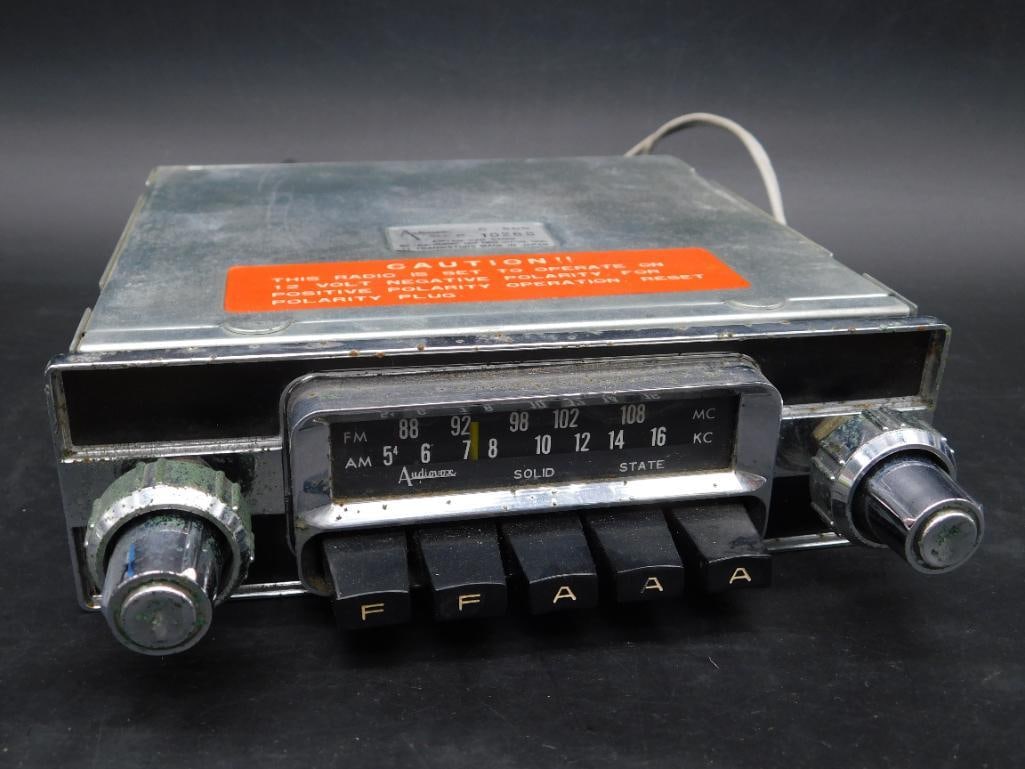 AUDIOVOX FM/AM CAR RADIO VINTAGE ANTIQUE (1 of 4)
