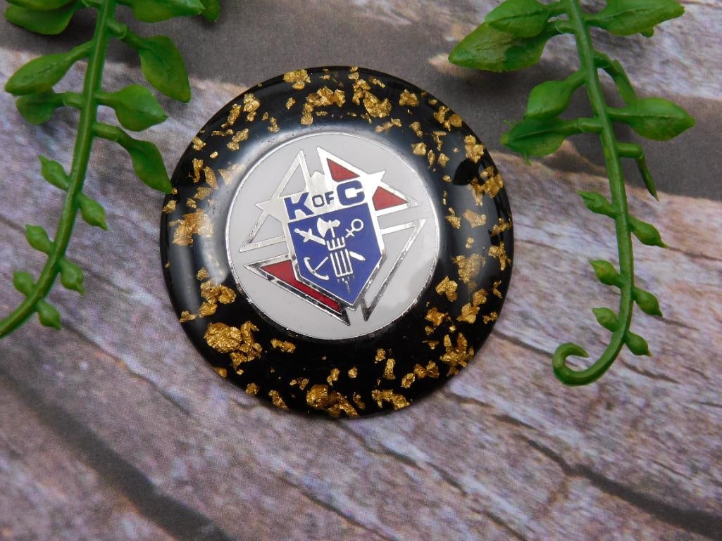 GOLD FLAKE K OF C CABOCHON ROCK STONE LAPIDARY SPECIMEN: GOLD FLAKE K OF C CABOCHON ROCK STONE LAPIDARY SPECIMEN