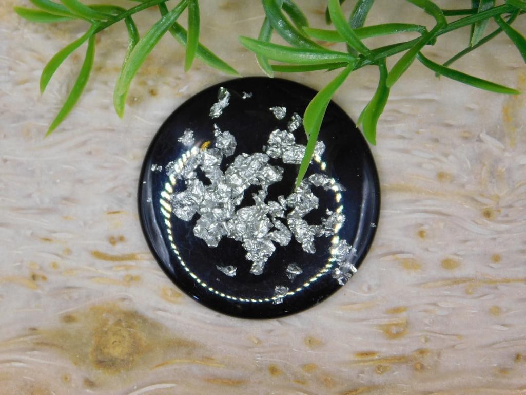 SILVER FLECKED CABOCHON ROCK STONE LAPIDARY SPECIMEN: SILVER FLECKED CABOCHON ROCK STONE LAPIDARY SPECIMEN