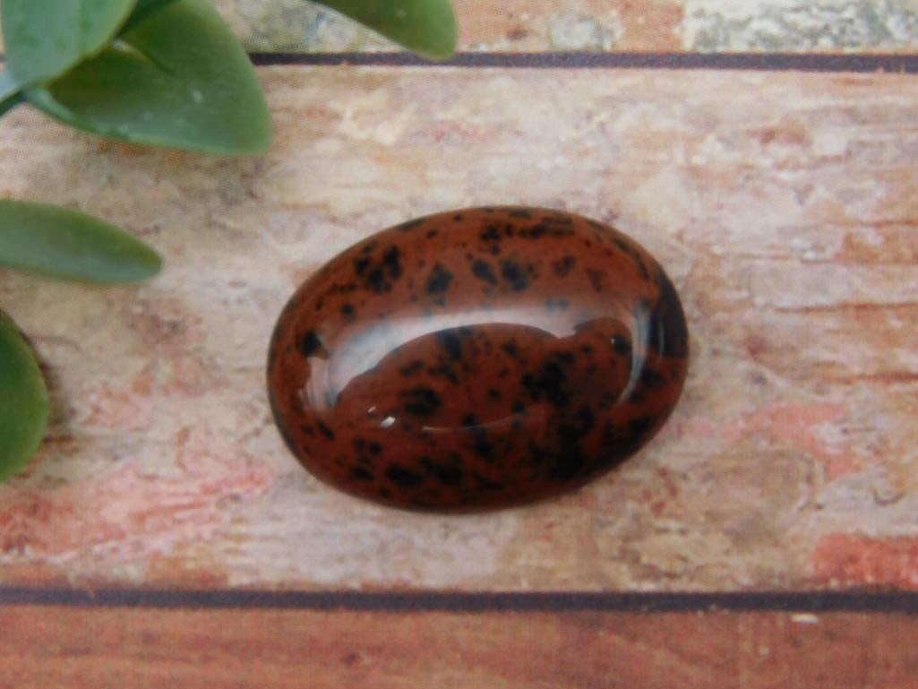 MAHOGANY OBSIDIAN CABOCHON ROCK STONE LAPIDARY SPECIMEN: MAHOGANY OBSIDIAN CABOCHON ROCK STONE LAPIDARY SPECIMEN