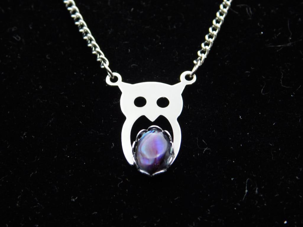 ABALONE STONE OWL PENDANT NECKLACE ROCK STONE LAPIDARY SPECIMEN: ABALONE STONE OWL PENDANT NECKLACE ROCK STONE LAPIDARY SPECIMEN