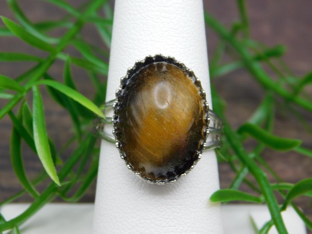 TIGERS EYE RING ROCK STONE LAPIDARY SPECIMEN: TIGERS EYE RING ROCK STONE LAPIDARY SPECIMEN