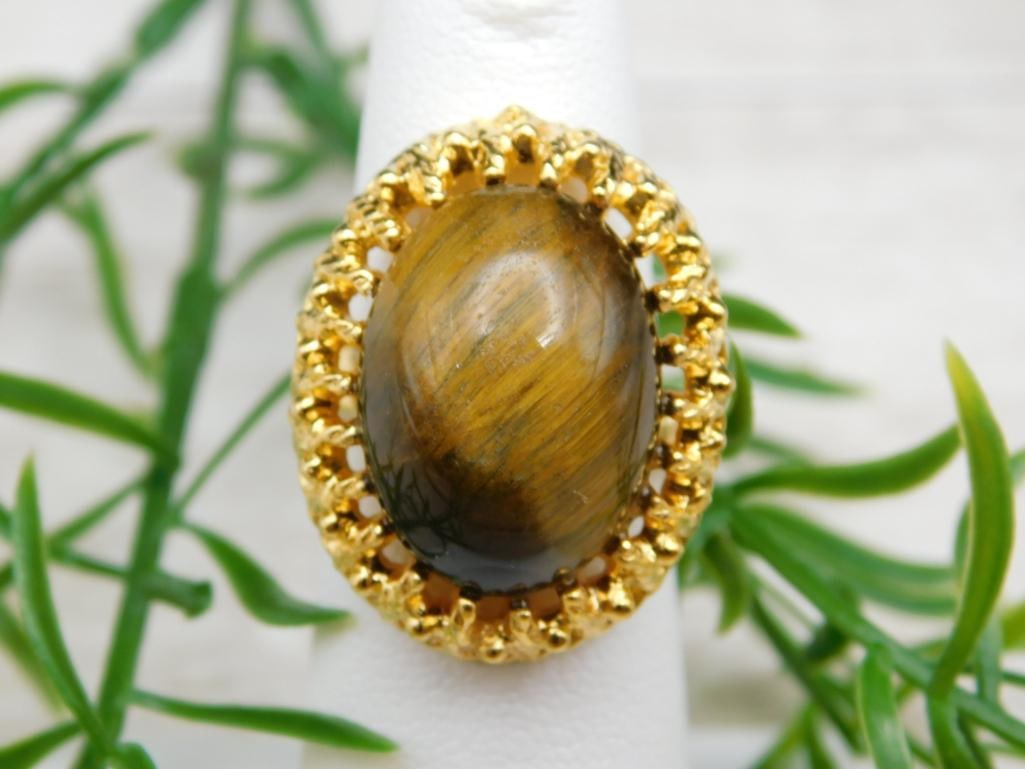 TIGERS EYE RING ROCK STONE LAPIDARY SPECIMEN: TIGERS EYE RING ROCK STONE LAPIDARY SPECIMEN