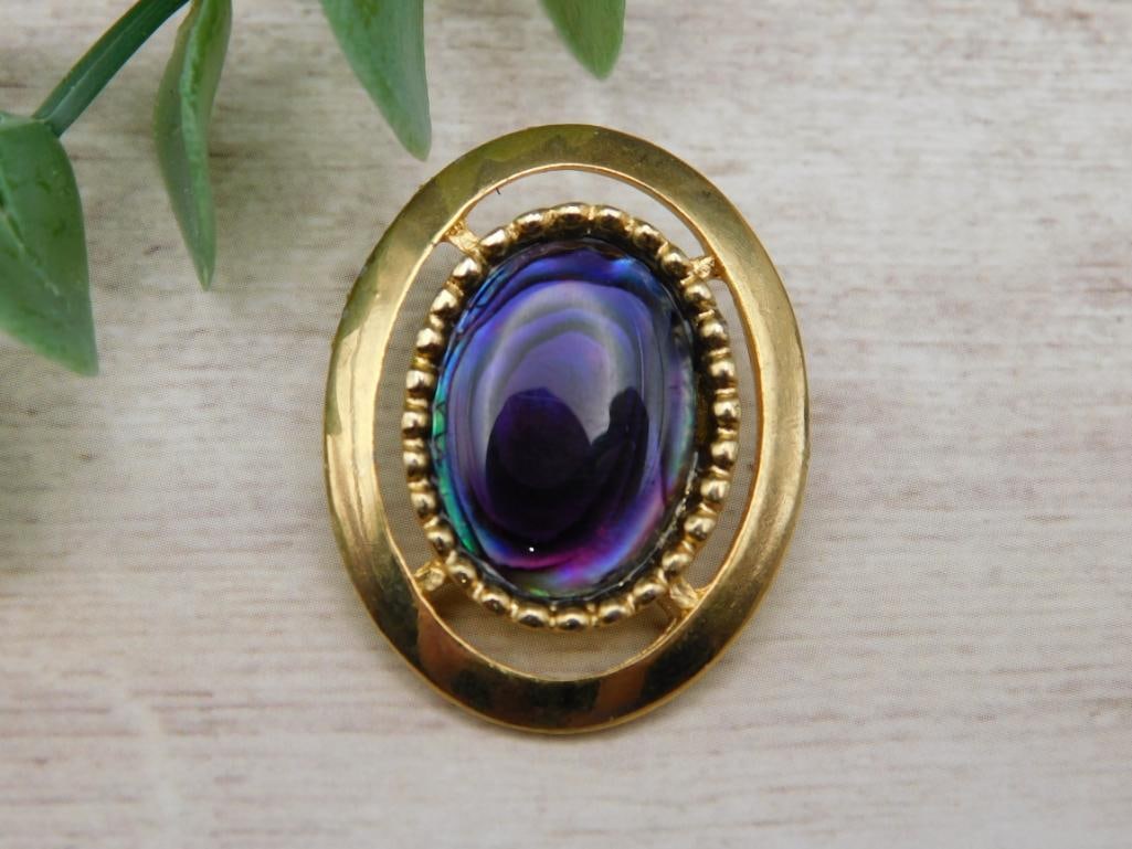 ABALONE STONE PENDANT ROCK STONE LAPIDARY SPECIMEN: ABALONE STONE PENDANT ROCK STONE LAPIDARY SPECIMEN