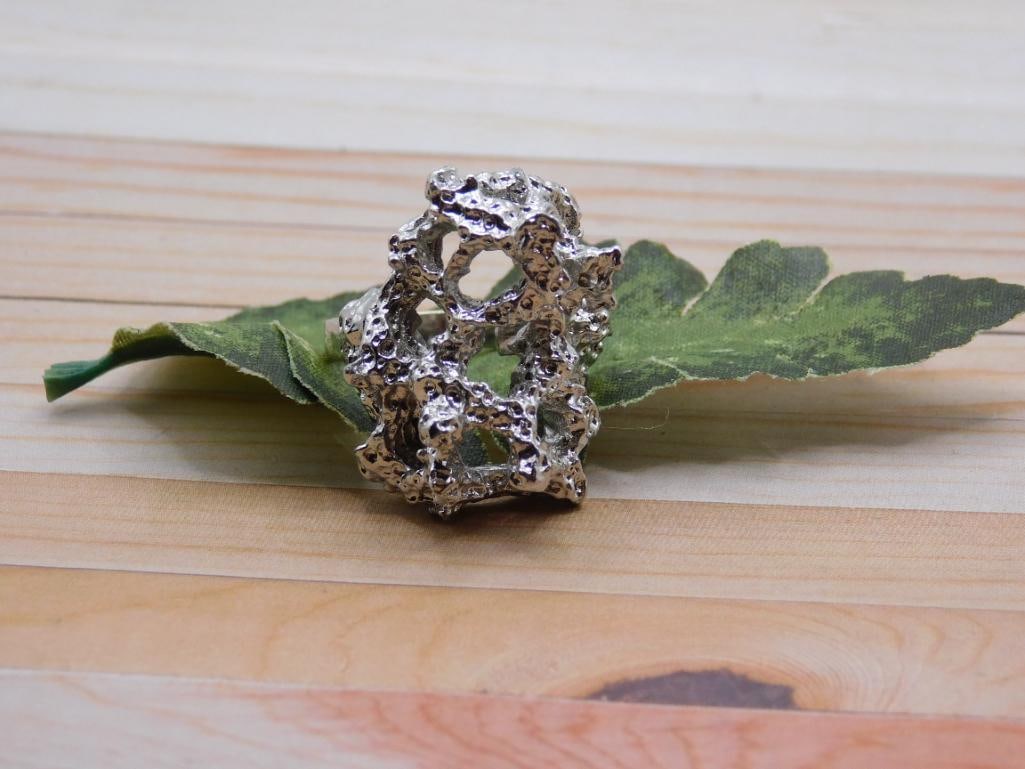 RING ROCK STONE LAPIDARY SPECIMEN: RING ROCK STONE LAPIDARY SPECIMEN